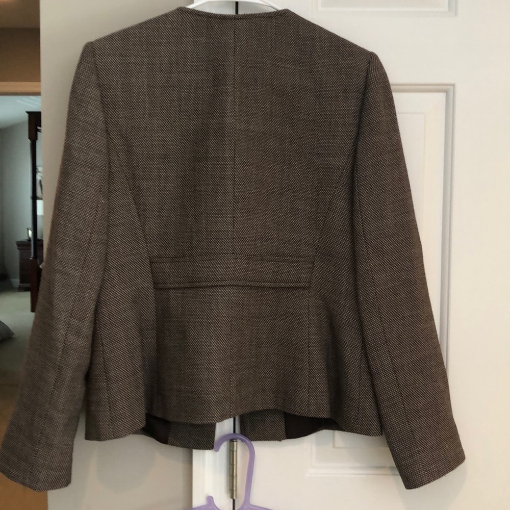 Blazer - Picture 3 of 3